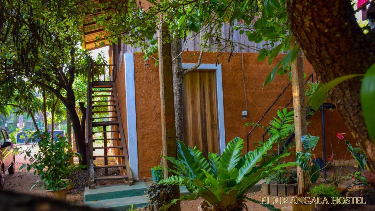 Pidurangala Hostel Sigiriya Buitenkant foto