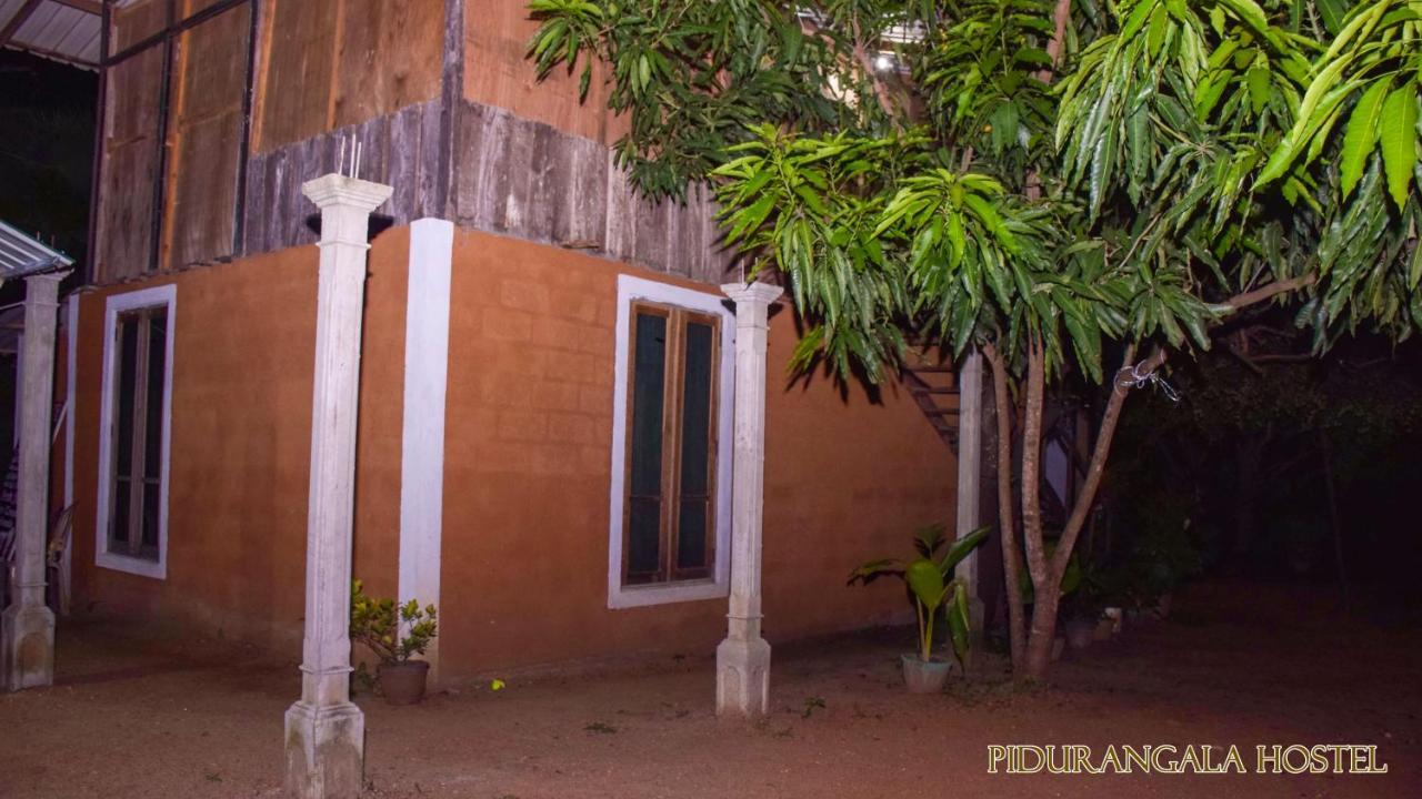 Pidurangala Hostel Sigiriya Buitenkant foto